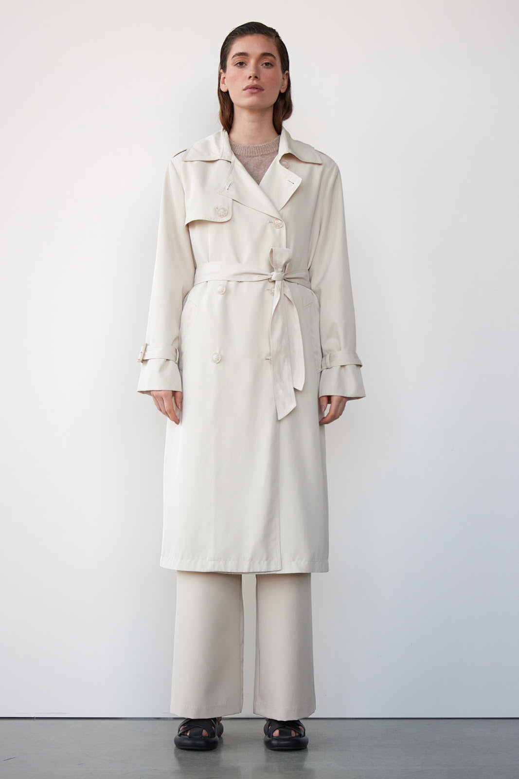 https://content.storeinfo.nl/applicatie/img/978/20250213125017_1036791_WBLNOISE20TRENCH20COAT20RAINY20DAY20SS2031.jpg