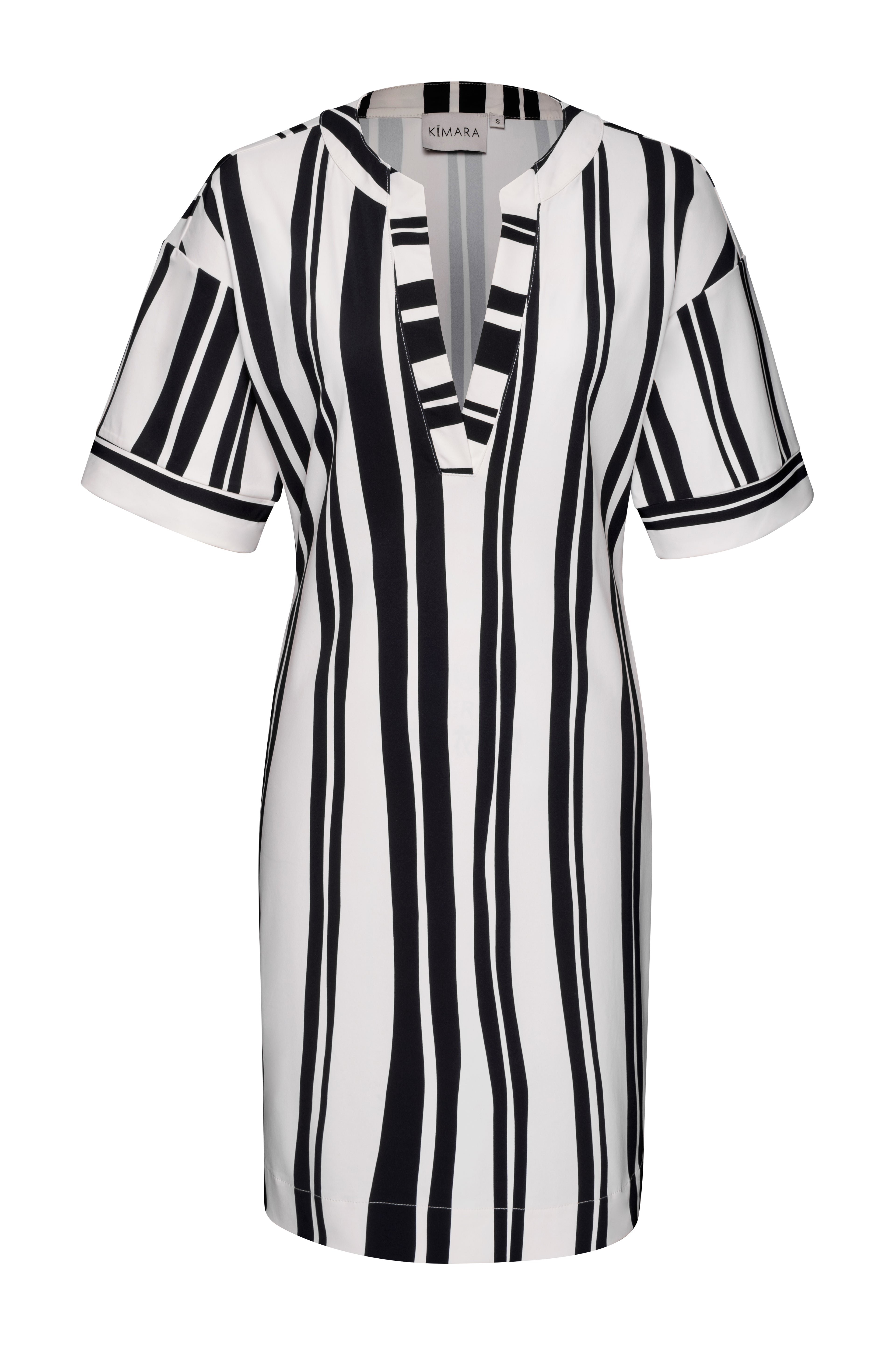 https://content.storeinfo.nl/applicatie/img/978/20260303152212_540626_KR25072KR41.12351.506ShellyDress1.jpg