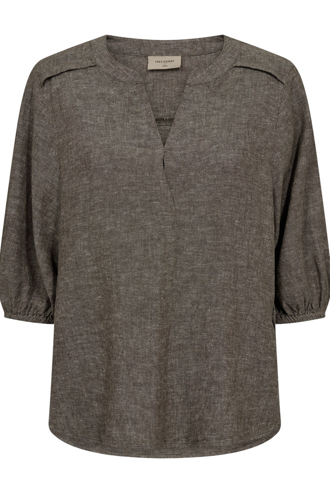 https://content.storeinfo.nl/applicatie/img/978/20260321134842_1221424_packshot22042908350Front1FQLAVABLOUSEMorelMelange.jpg