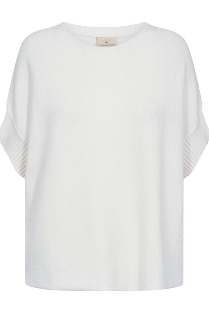 https://content.storeinfo.nl/applicatie/img/978/20260329141626_2402263_packshot22081001400Front1FQVISITPULLOVERStarOffwhite.jpg