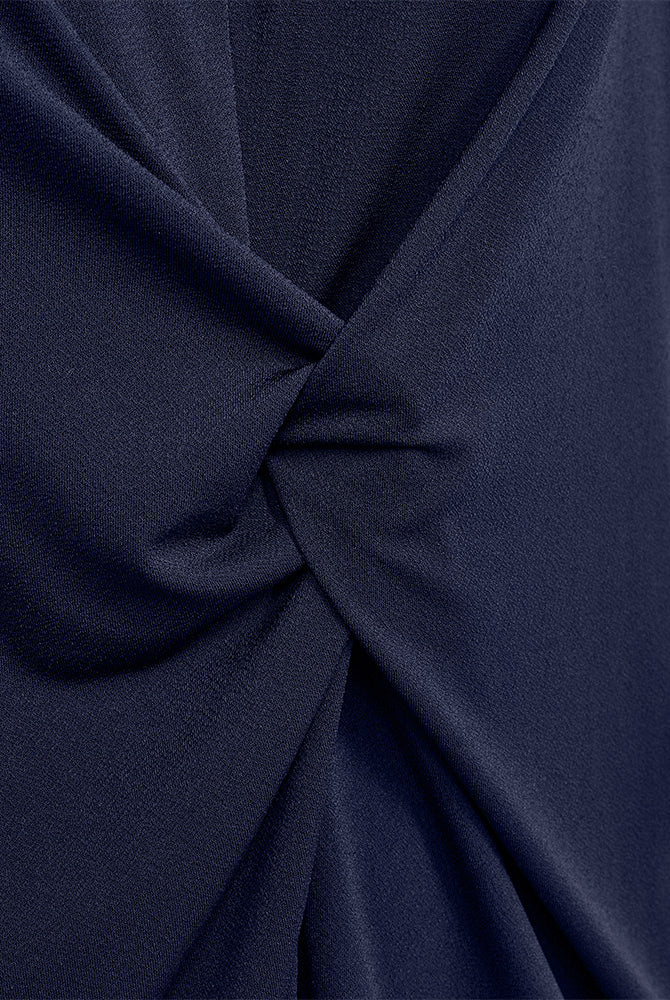 https://content.storeinfo.nl/applicatie/img/978/20260503162706_3849315_208316FQFLOIDRESSnavyblazerdonkerblauwFreequent3.jpg