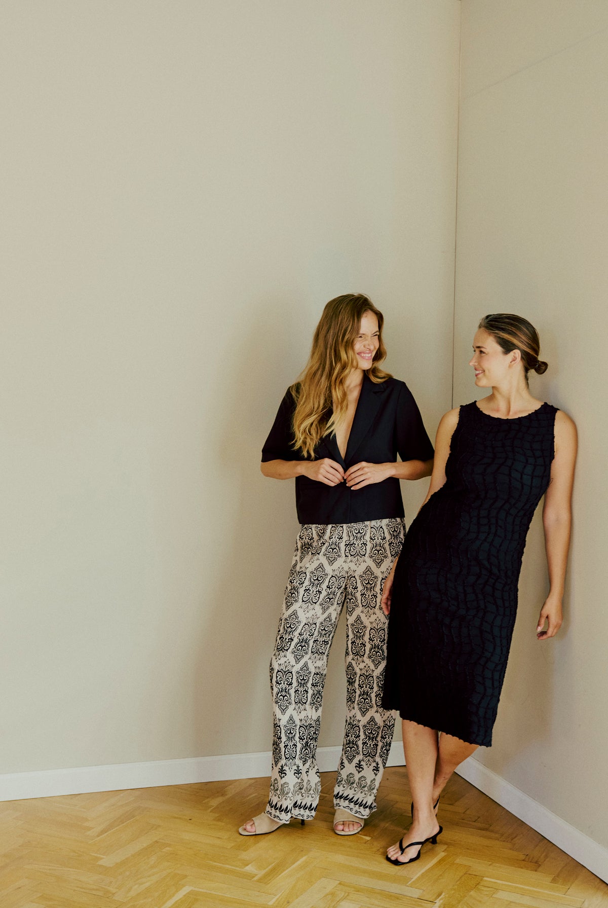 https://content.storeinfo.nl/applicatie/img/978/20260503162936_3855019_208006FQALFIDRESSBlackZwartFreequent2.jpg