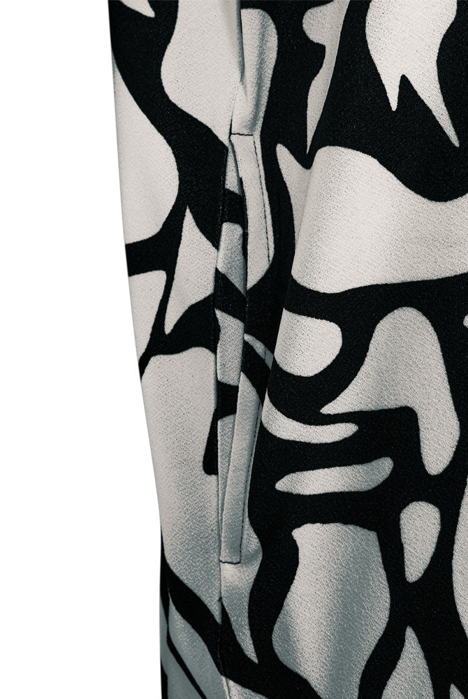 https://content.storeinfo.nl/applicatie/img/978/20260503163804_3861142_208037FQFLOIDRESSBlackwithMoonbeamZwartFreequent4.jpg