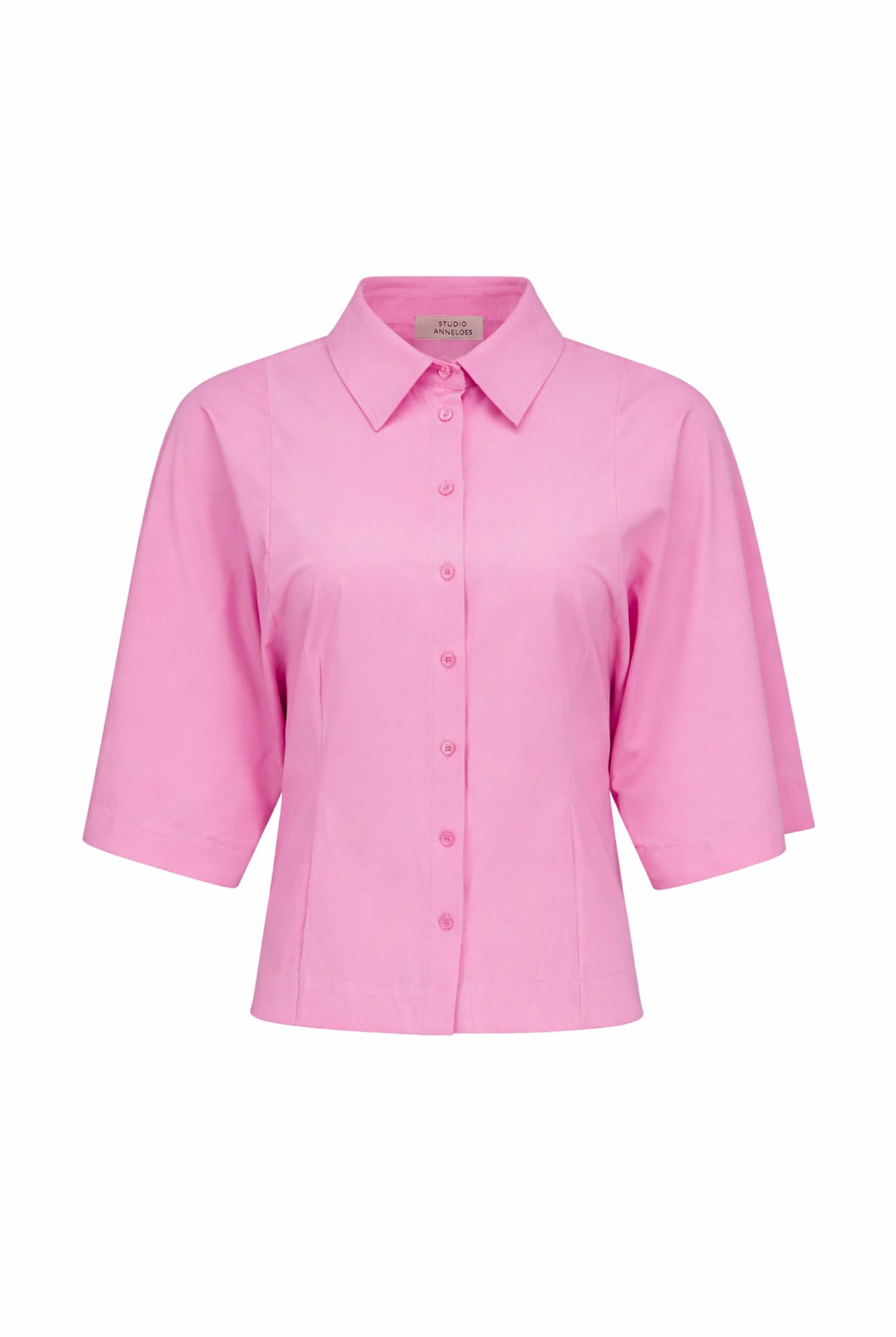 https://content.storeinfo.nl/applicatie/img/978/20260505211550_1212489_StudioAnneloesFabienneblousepoppinkroze138532.jpg