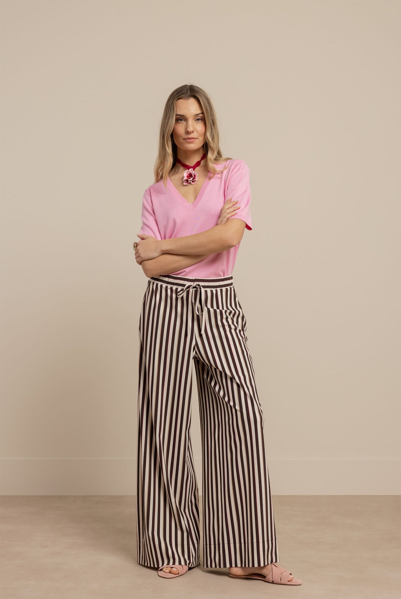 https://content.storeinfo.nl/applicatie/img/978/20260505211839_1233832_StudioAnneloesTruidapulloverpoppinkroze139173.jpg