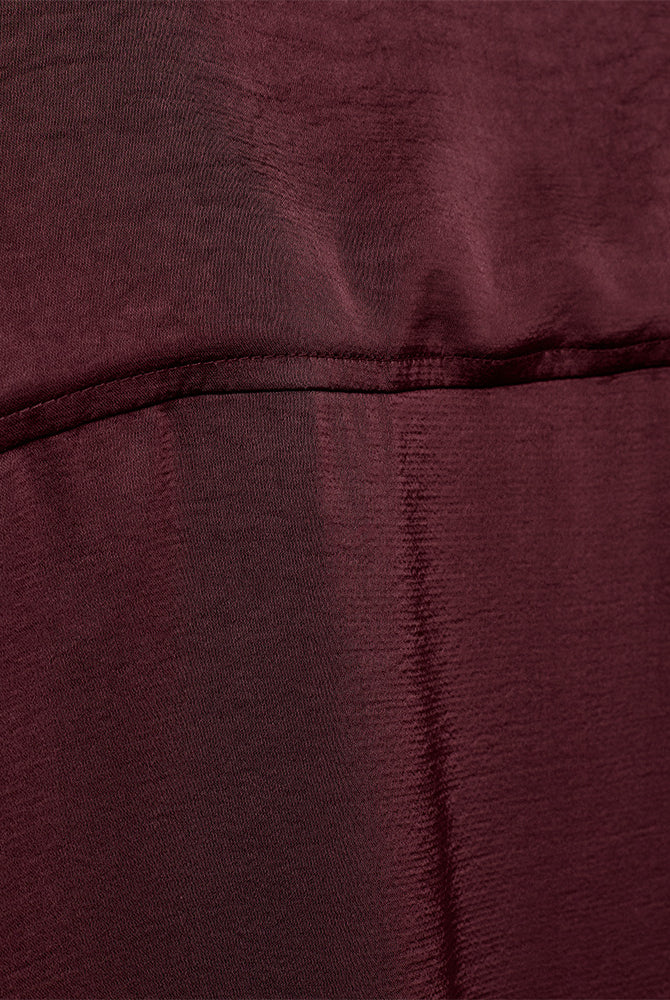 https://content.storeinfo.nl/applicatie/img/978/20260804152829_2007349_packshot22044927051Details1FQNIRASHIRTPortRoyale.jpg