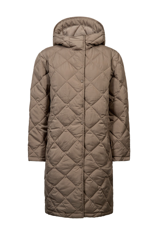 https://content.storeinfo.nl/applicatie/img/978/20260823144257_443101_packshot22116778343Front1FQOLGAJACKETDesertTaupe.jpg