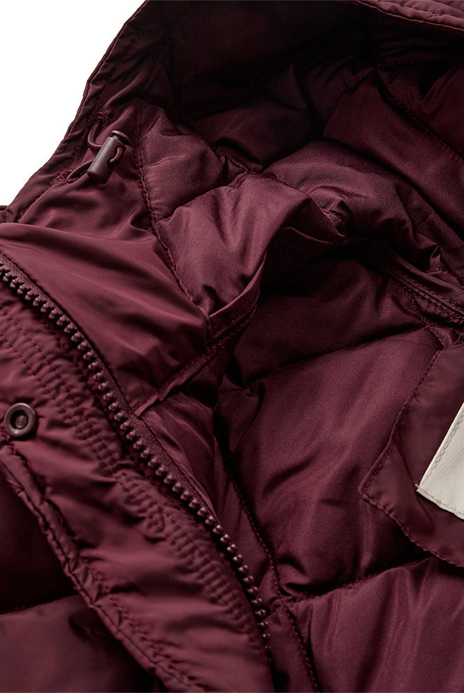https://content.storeinfo.nl/applicatie/img/978/20260823144704_438101_packshot22116777051Details1FQOLGAJACKETPortRoyale.jpg