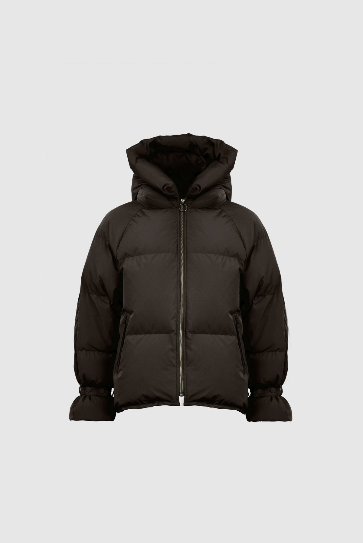 https://content.storeinfo.nl/applicatie/img/978/20260902152801_1261879_WBLKYLIEREALDOWNJACKETDarkBrownscaled.jpg