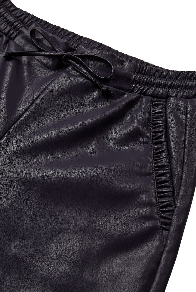 https://content.storeinfo.nl/applicatie/img/978/20260904124551_950063_packshot22117458313Details1FQVEGGYPANTSNightshade.jpg