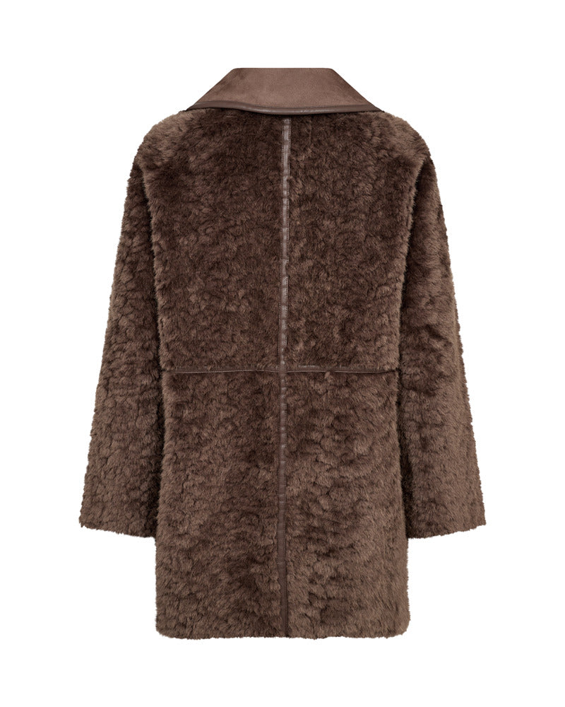 https://content.storeinfo.nl/applicatie/img/978/20260904134837_949666_packshot22115208348Back1FQLODDYJACKETMorel.jpg