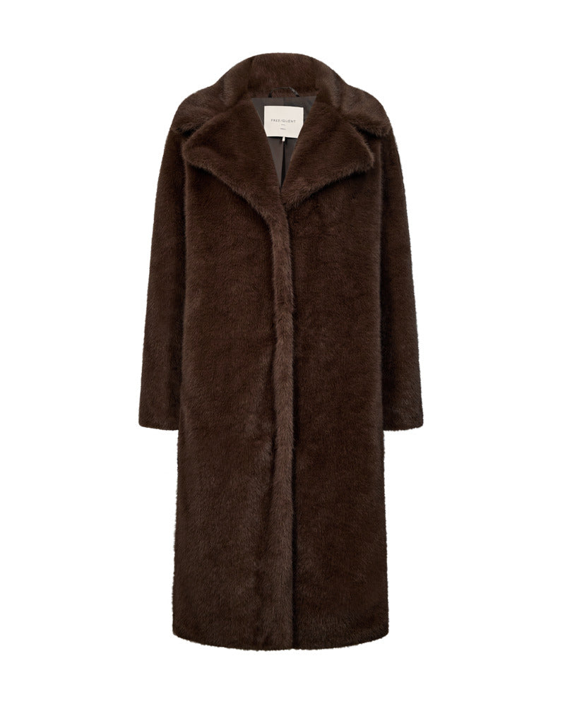 https://content.storeinfo.nl/applicatie/img/978/20260920145137_3239523_packshot22115241080Front1FQMINKYJACKETCoffeeBean.jpg