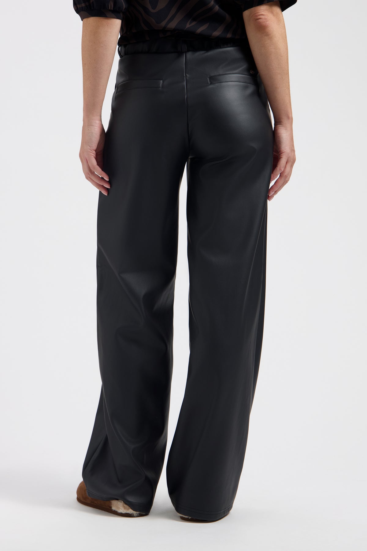 https://content.storeinfo.nl/applicatie/img/978/20261024105144_285283_Amie-Chelsea-Bottom-2.jpg