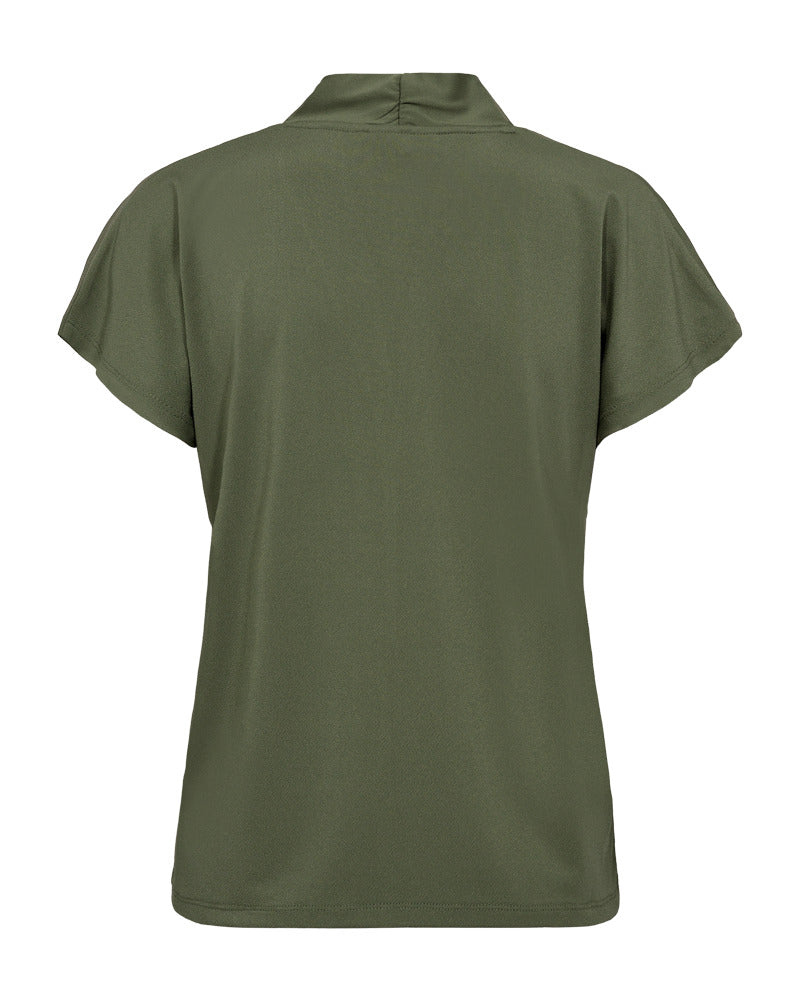 https://content.storeinfo.nl/applicatie/img/978/20250421140607_2545908_packshot21267058148Back1FQYRSABLDeepLichenGreen.jpg