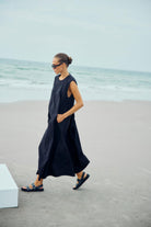 https://content.storeinfo.nl/applicatie/img/978/20250506172430_1014025_WblAgnetaSlMidiDressBlack9.jpg