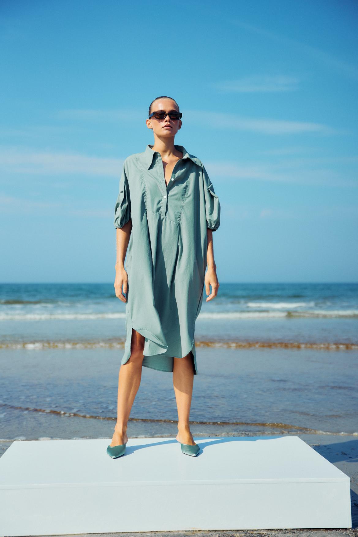 https://content.storeinfo.nl/applicatie/img/978/20250506172726_1024542_WblAgdaSsShortDressMermaid11.jpg
