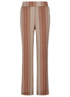 https://content.storeinfo.nl/applicatie/img/978/20250517164216_189711_AbbyPant2.jpg