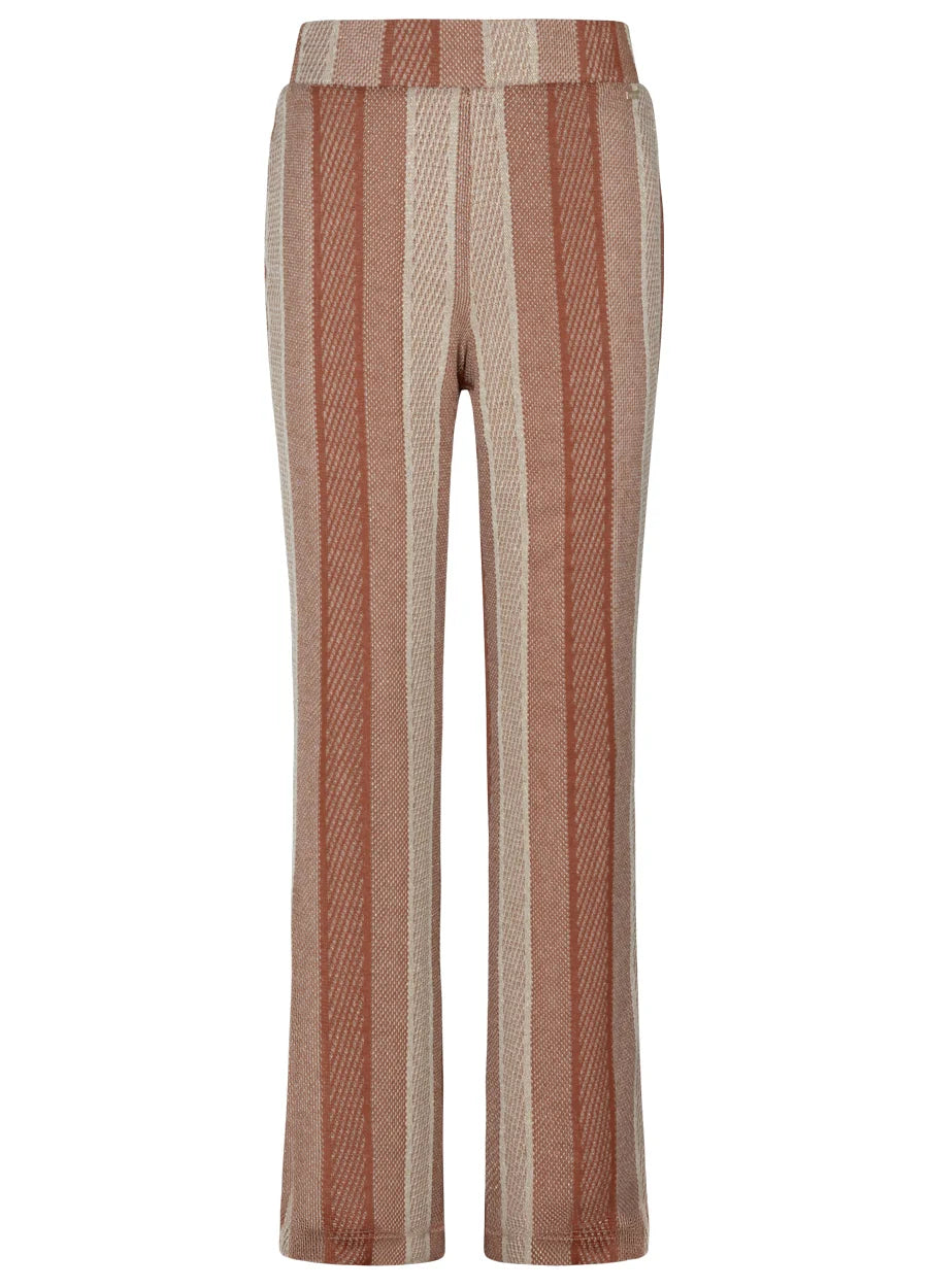 https://content.storeinfo.nl/applicatie/img/978/20250517164216_189711_AbbyPant2.jpg