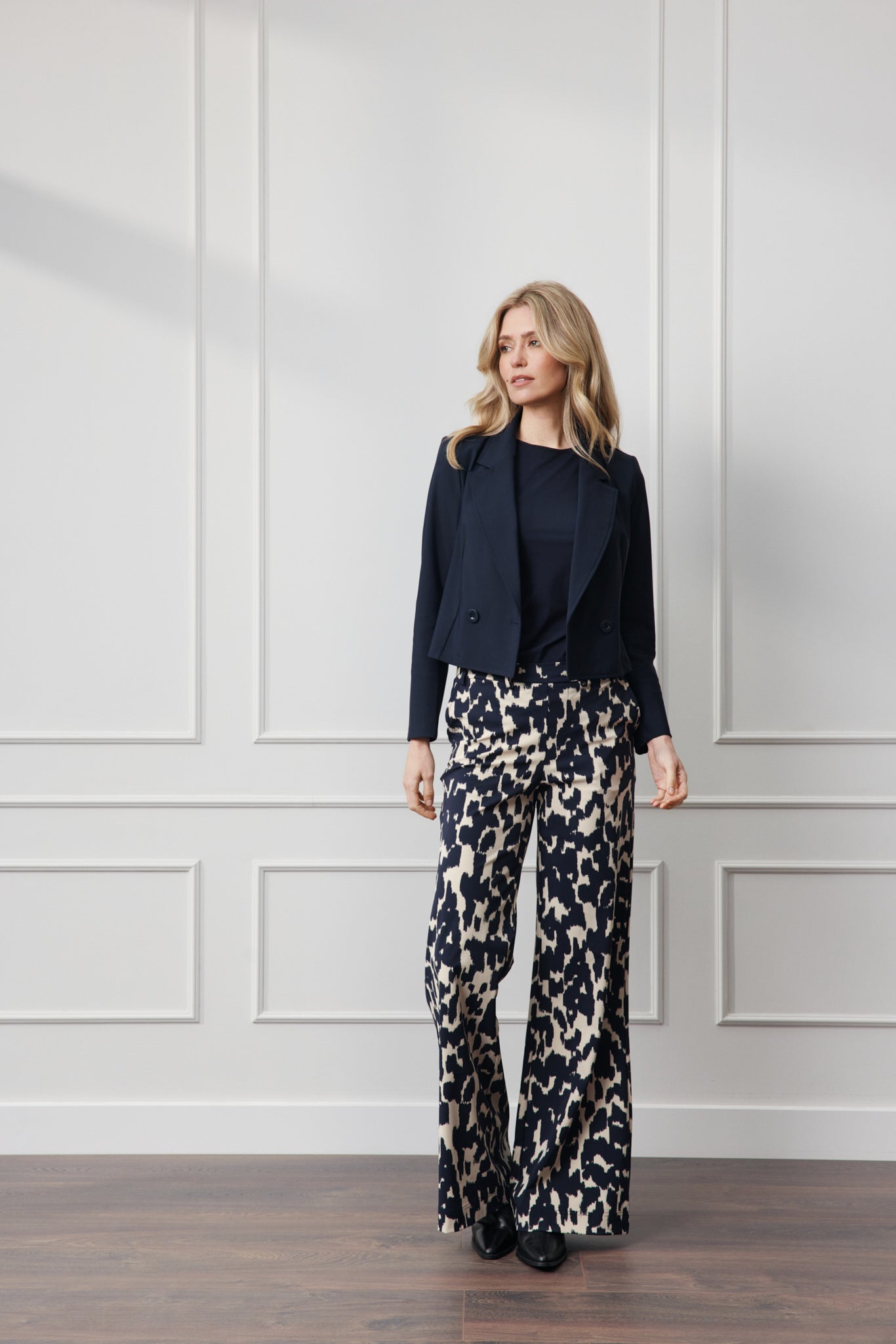 https://content.storeinfo.nl/applicatie/img/978/20250730133011_2294190_websizeShot080410LadyDayAW25lookbook.jpg