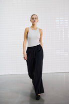 https://content.storeinfo.nl/applicatie/img/978/20250808110039_3363584_SlmermaidWidePantBlack00003.jpg