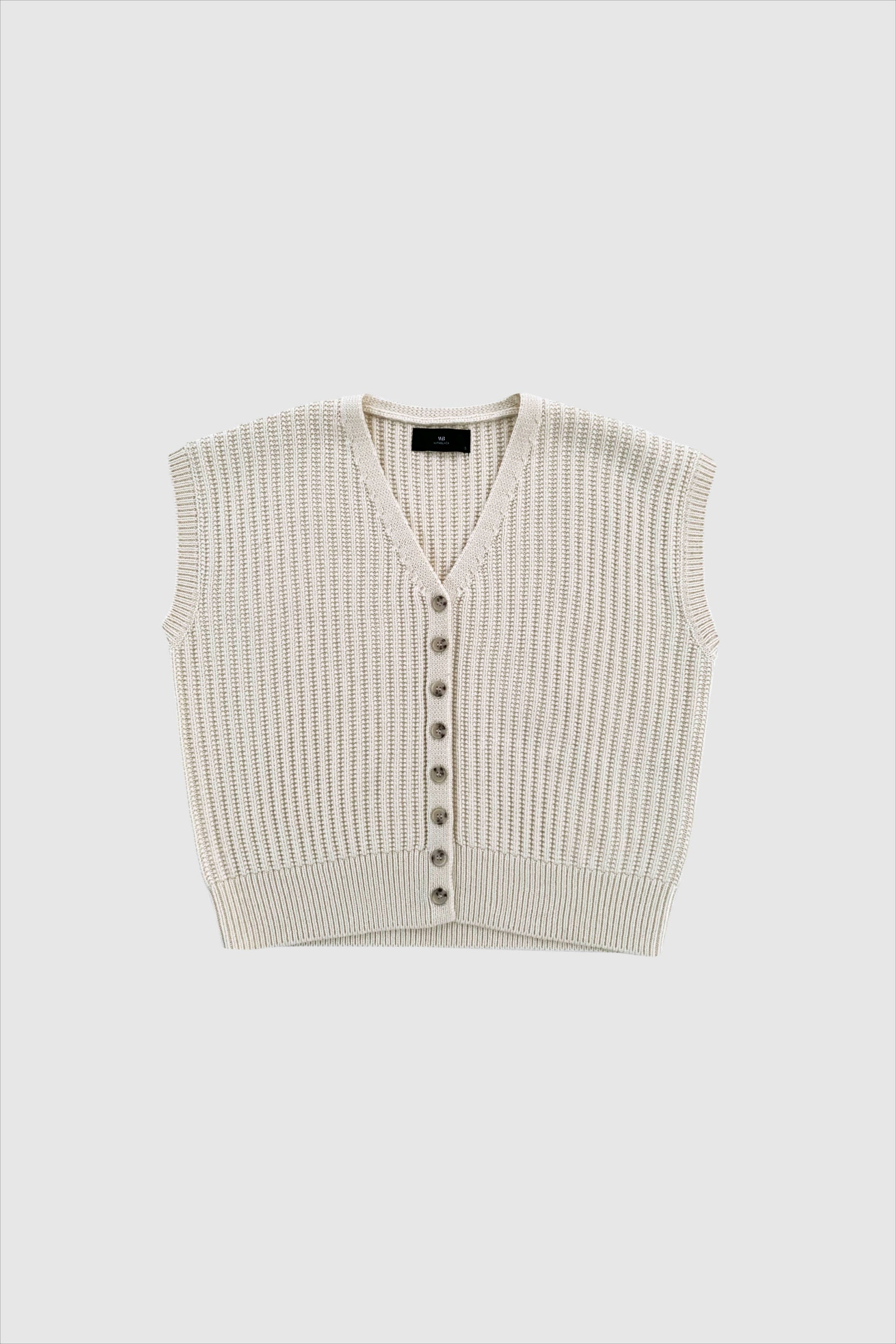 https://content.storeinfo.nl/applicatie/img/978/20250808111451_3362796_WBLPOPPYBUTTONWAISTCOATBirchscaled.jpg