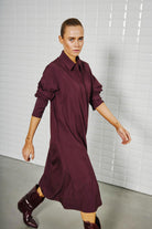 https://content.storeinfo.nl/applicatie/img/978/20250808112116_3361299_WbljolineLsMidiDressWindsorWine1.jpg