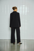 https://content.storeinfo.nl/applicatie/img/978/20250808113011_3369214_WblkarenBlazerTailoredPantBlack41scaled.jpg