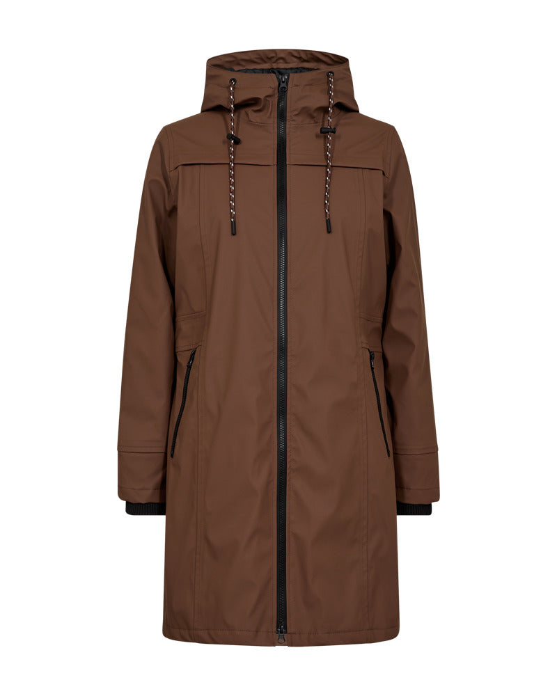 https://content.storeinfo.nl/applicatie/img/978/20250808123846_3375678_packshot22002221534Front1FQRAINJACKETMustang.jpg