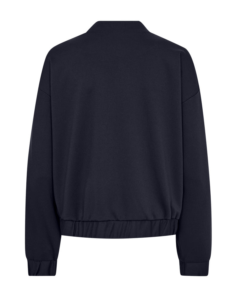 https://content.storeinfo.nl/applicatie/img/978/20250808132613_3373420_packshot22060278012Back1FQNAYAJACKETSalute.jpg