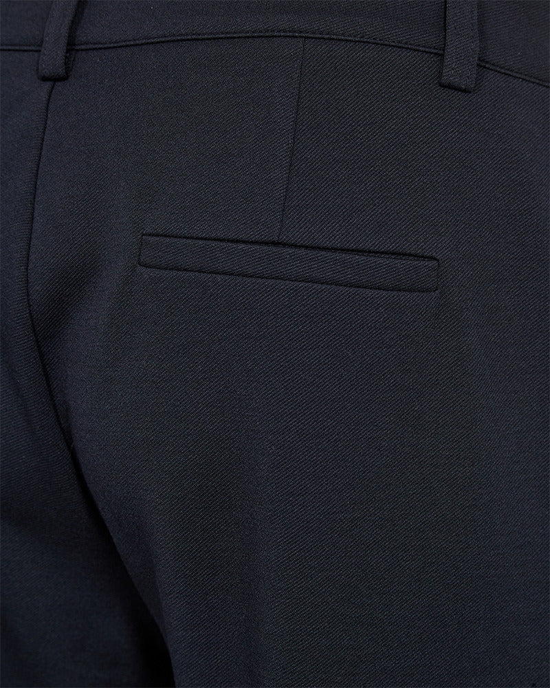 https://content.storeinfo.nl/applicatie/img/978/20250808133523_3418003_packshot22006328012Details1FQNANNIPANTSalute.jpg