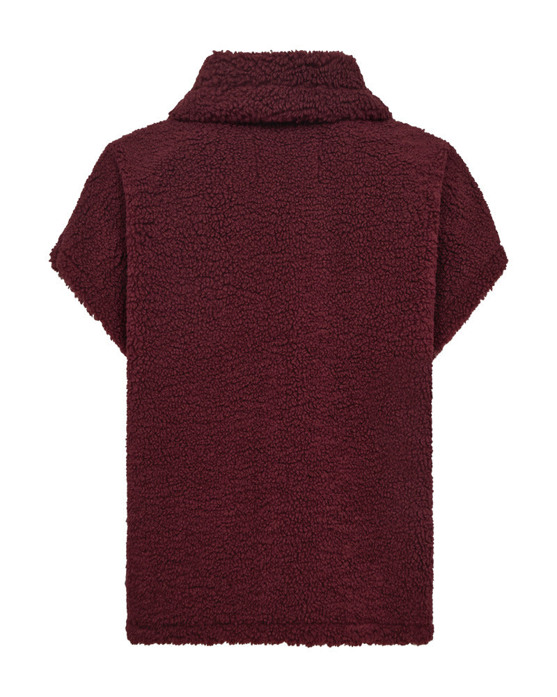 https://content.storeinfo.nl/applicatie/img/978/20250816110344_1463745_packshot22069657051Back1FQLAMBYWAISTCOATPortRoyale.jpg