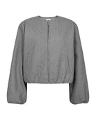 https://content.storeinfo.nl/applicatie/img/978/20250828163037_655412_packshot22072881040Front1FQYANNAJACKETMedGreyMelange.jpg