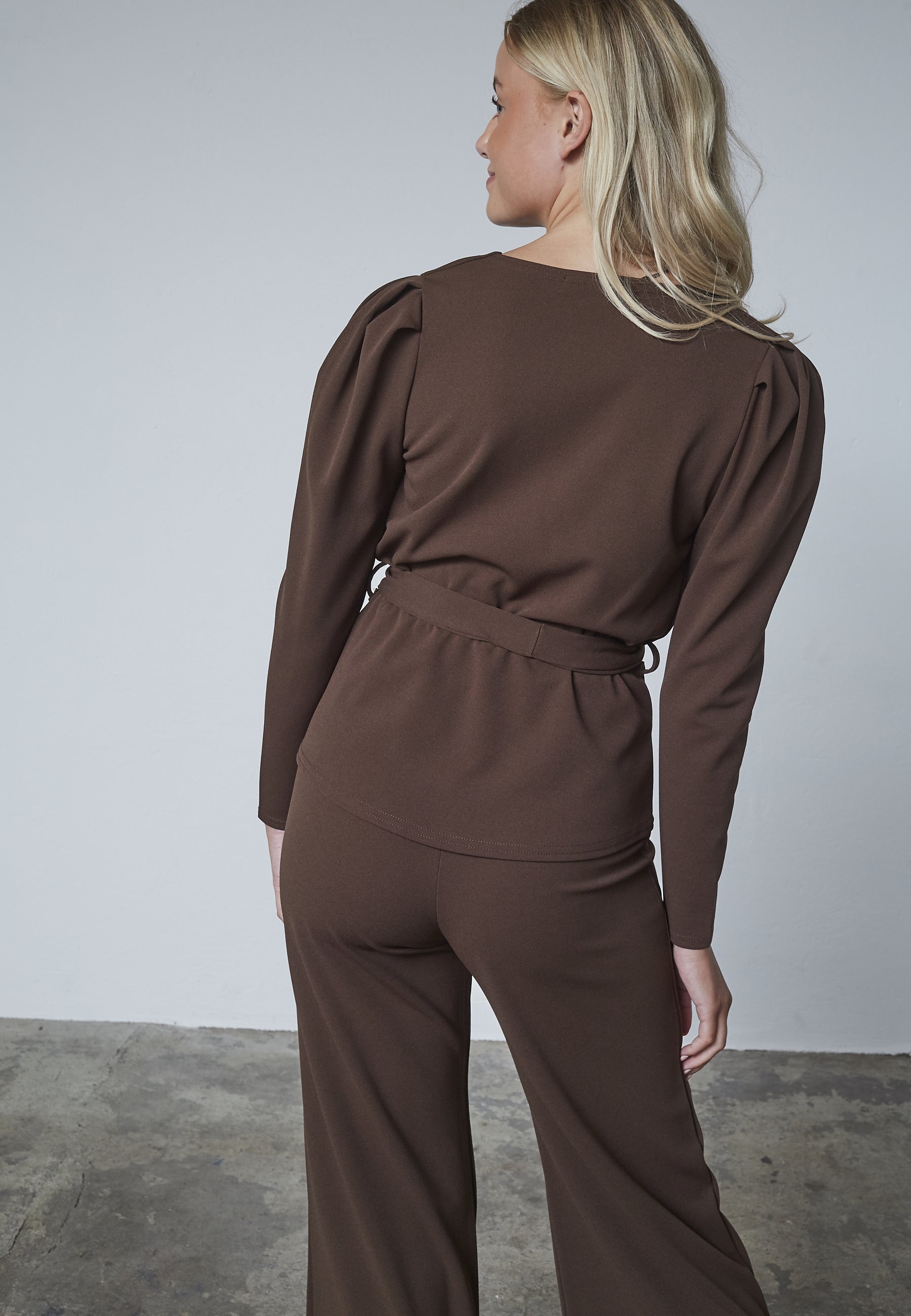 https://content.storeinfo.nl/applicatie/img/978/20250906135703_1976554_sisterspointnasals1800x2600c4.jpg