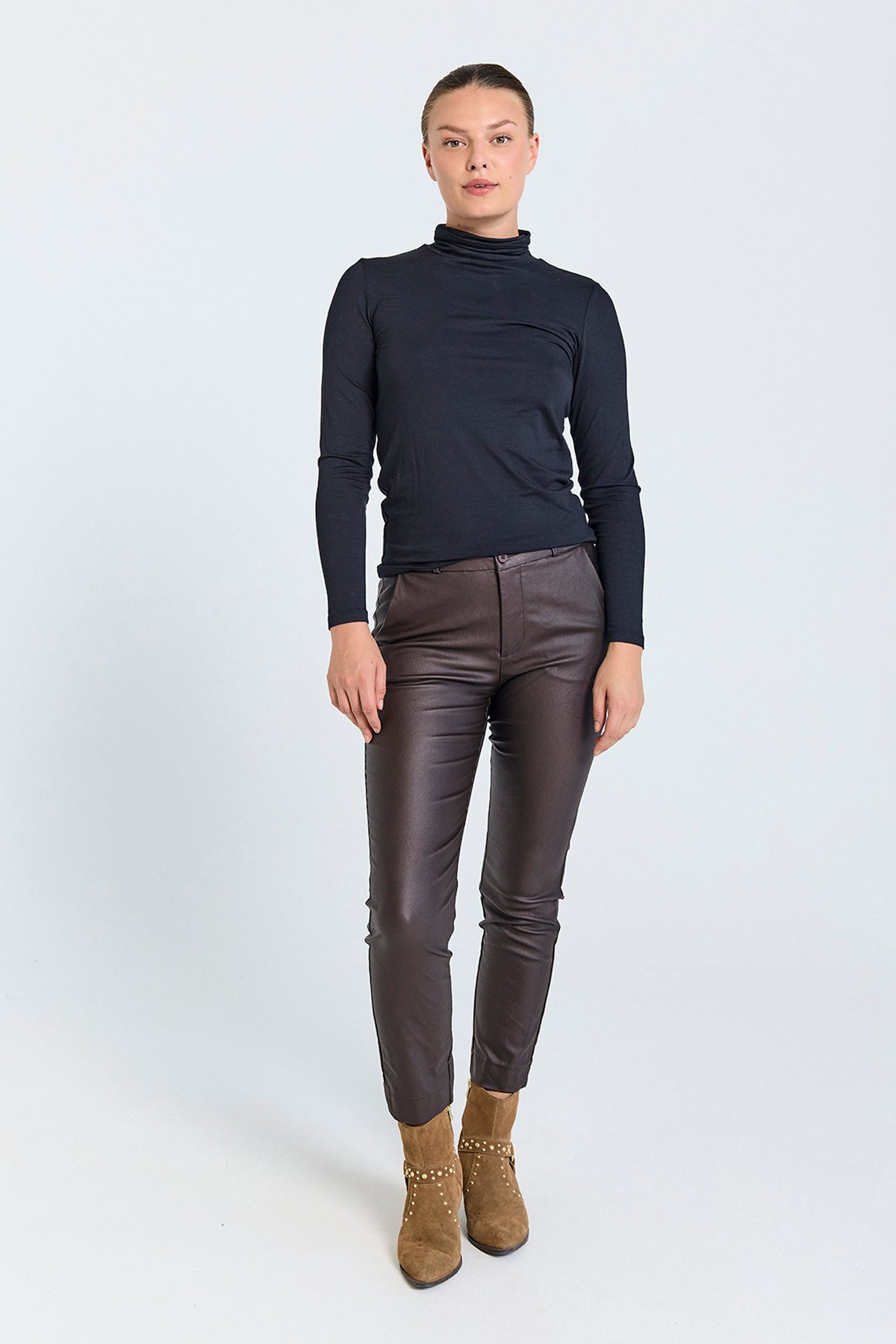 https://content.storeinfo.nl/applicatie/img/978/20250910110548_2495145_EcomAUTUMN252025AWFREEQUENT116610100011123487108010.jpg