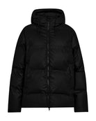 https://content.storeinfo.nl/applicatie/img/978/20250924111837_731153_packshot22065611000Front1FQRAINGOJACKETBlack.jpg