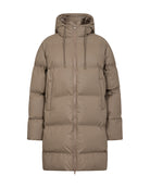 https://content.storeinfo.nl/applicatie/img/978/20250924123018_731160_packshot22065628343Front1FQRAINGOJACKETDesertTaupe.jpg