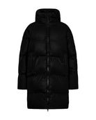 https://content.storeinfo.nl/applicatie/img/978/20250924123041_736536_packshot22065621000Front1FQRAINGOJACKETBlack.jpg
