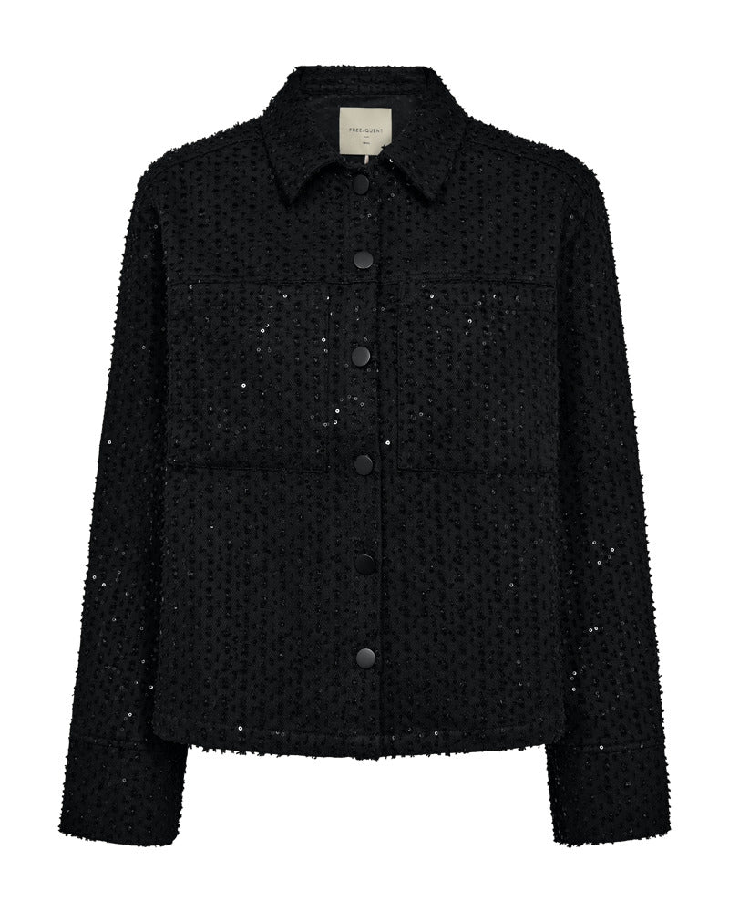 https://content.storeinfo.nl/applicatie/img/978/20251011153618_2802097_packshot22073951000Front1FQSHOWJACKETBlack.jpg