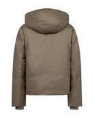 https://content.storeinfo.nl/applicatie/img/978/20251012151647_2908991_packshot22065598348Back1FQPRALAJACKETMorel.jpg