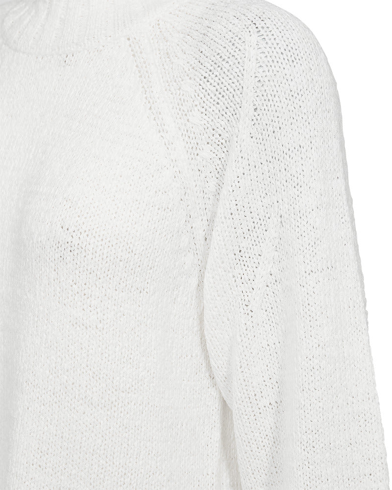 https://content.storeinfo.nl/applicatie/img/978/20260306143040_1656903_packshot22080251400Details1FQTAPPERPULLOVERStarOffwhite.jpg