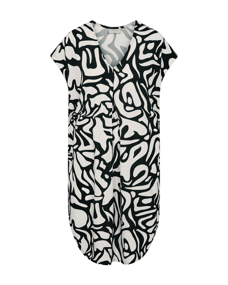 https://content.storeinfo.nl/applicatie/img/978/20260503163754_3853240_208037FQFLOIDRESSBlackwithMoonbeamZwartFreequent1.jpg