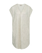 https://content.storeinfo.nl/applicatie/img/978/20260510170323_658975_208032FQMATTERDRESSMoonbeambeigeFreequent1.jpg