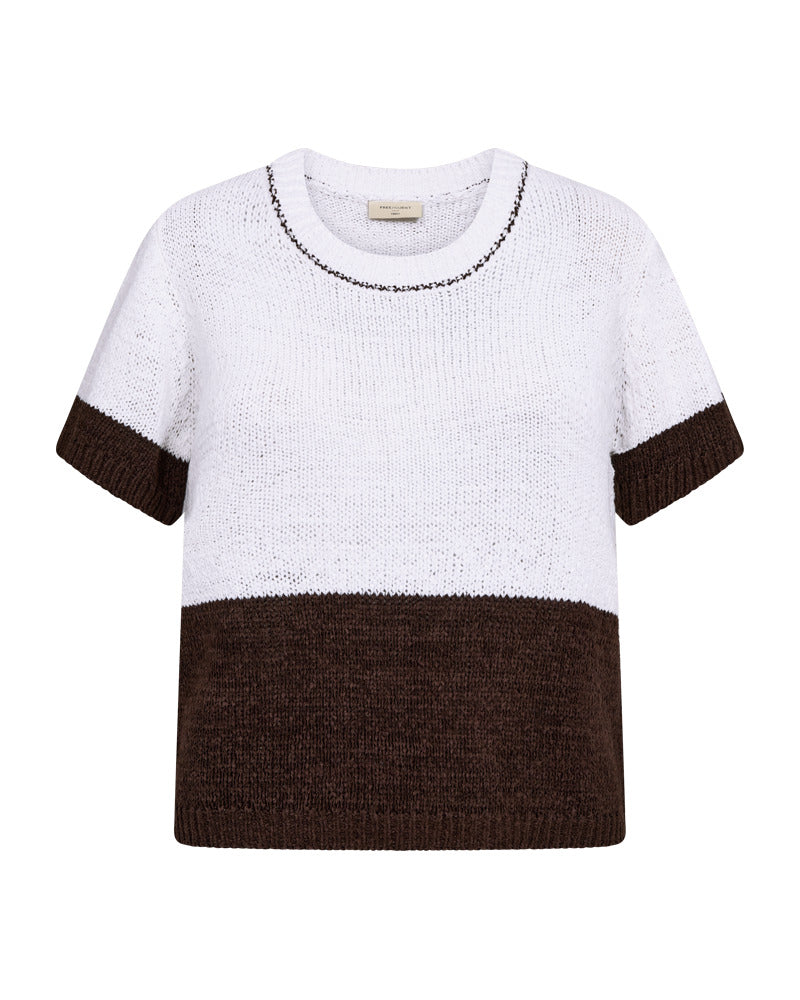 https://content.storeinfo.nl/applicatie/img/978/20260517162336_889689_packshot22079891185Front1FQESTAPPERPULLOVERBrilliantWhitew.CoffeeBean.jpg