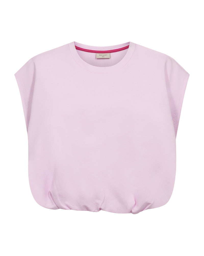https://content.storeinfo.nl/applicatie/img/978/20260530111827_411438_packshot22080049083Front1FQMALYTEEBallerinaw.FuchsiaPurple.jpg