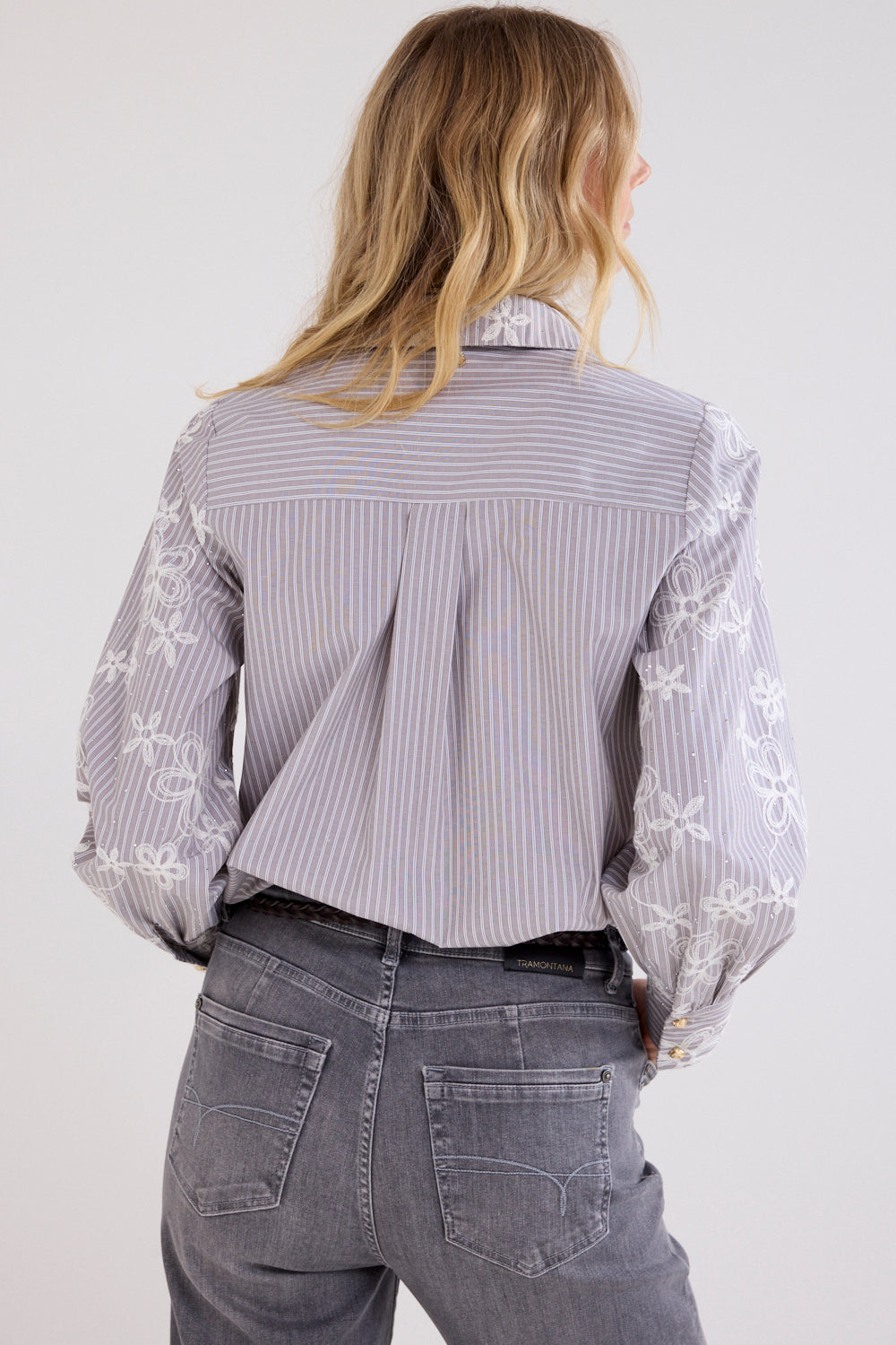 https://content.storeinfo.nl/applicatie/img/978/20260818154138_3999022_2601TRAMONTANAFW2608.2520WEB.jpg