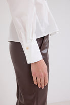 https://content.storeinfo.nl/applicatie/img/978/20260820171005_3612887_Tramontanablousepleatedwaist4.jpg