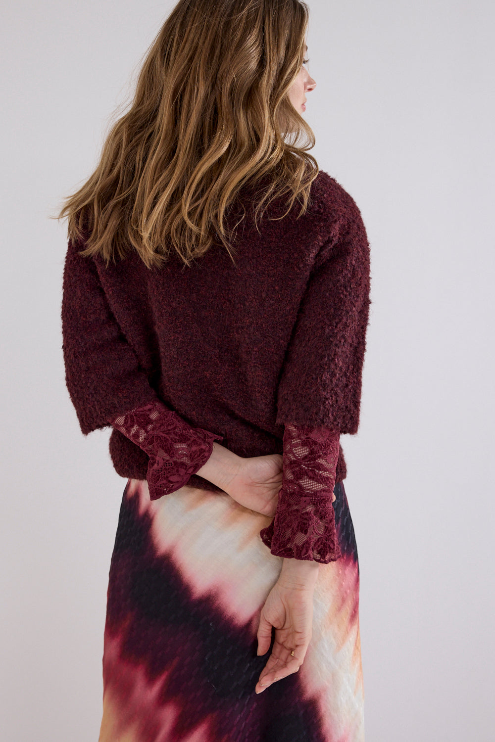 https://content.storeinfo.nl/applicatie/img/978/20260820173339_3623193_TramontanaShortSleeveBoucleJumper2.jpg