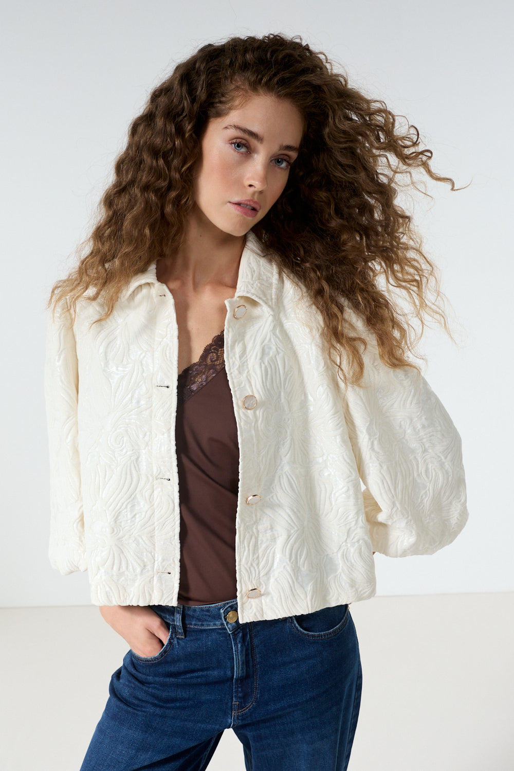 https://content.storeinfo.nl/applicatie/img/978/20260821173202_898676_Tramontanaballoonsleevejacket2.jpg