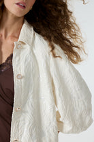 https://content.storeinfo.nl/applicatie/img/978/20260821173209_898840_Tramontanaballoonsleevejacket4.jpg