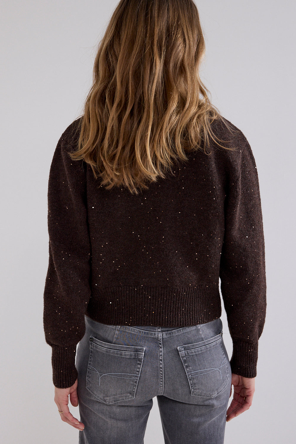 https://content.storeinfo.nl/applicatie/img/978/20260821173518_898678_Tramontanafancybuttoncardigan2.jpg